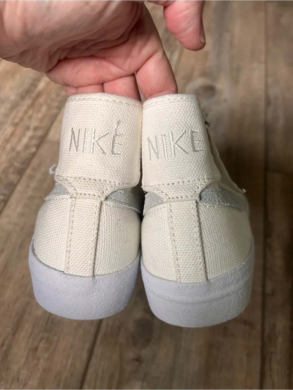 Nike SB Blazer Court Mid Premium SB 'Warning Label' White Men US 10.5 UK 9.5